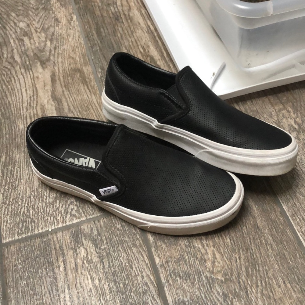SLIP ON LEATHER BLACK VANS